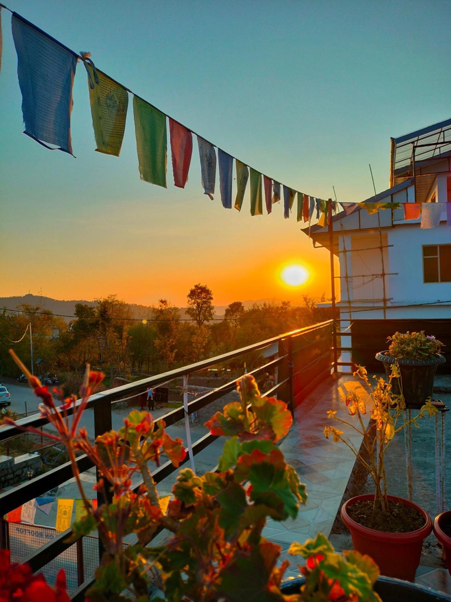 Raahi Stay, Landing Site Bir - Stay & Cafe Kültér fotó